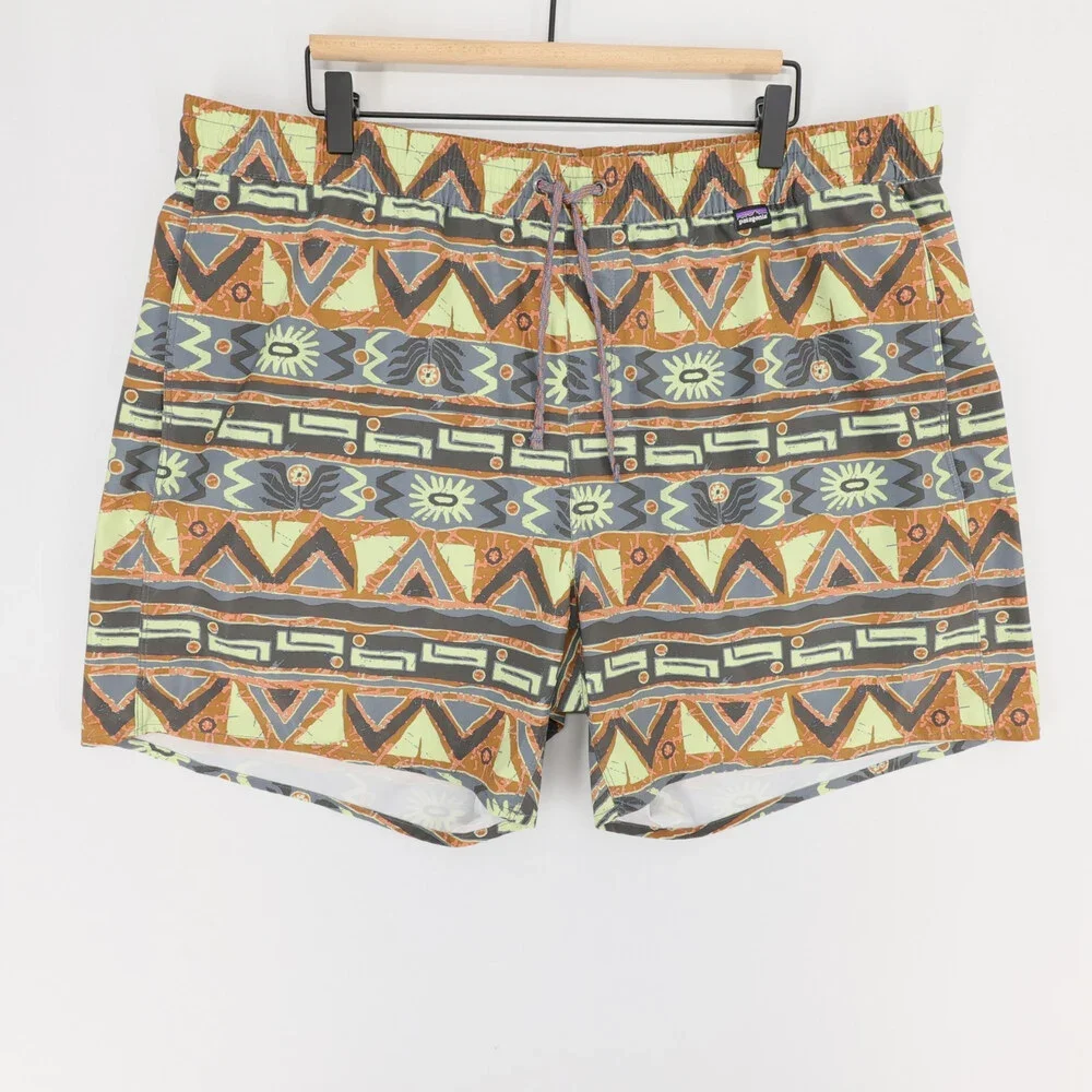 Patagonia Hydropeak Volley Shorts Mens XXL Multi Geometric Print Boardshorts